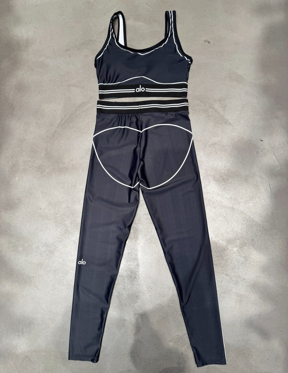 Al0 Viral Activewear Set