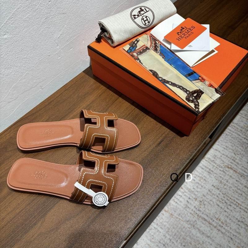 Leather Flat Sandals