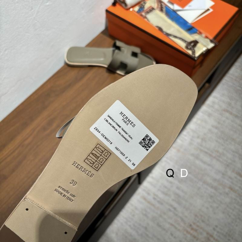 Leather Flat Sandals