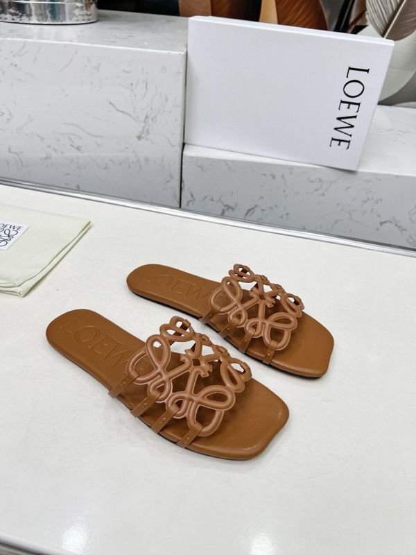 LW Flat Sandals