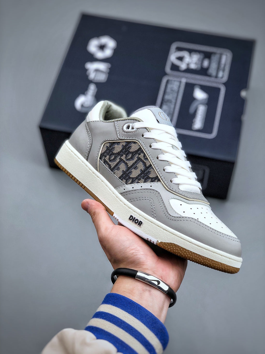 B27 Inspired Sneakers – WI-SKIN
