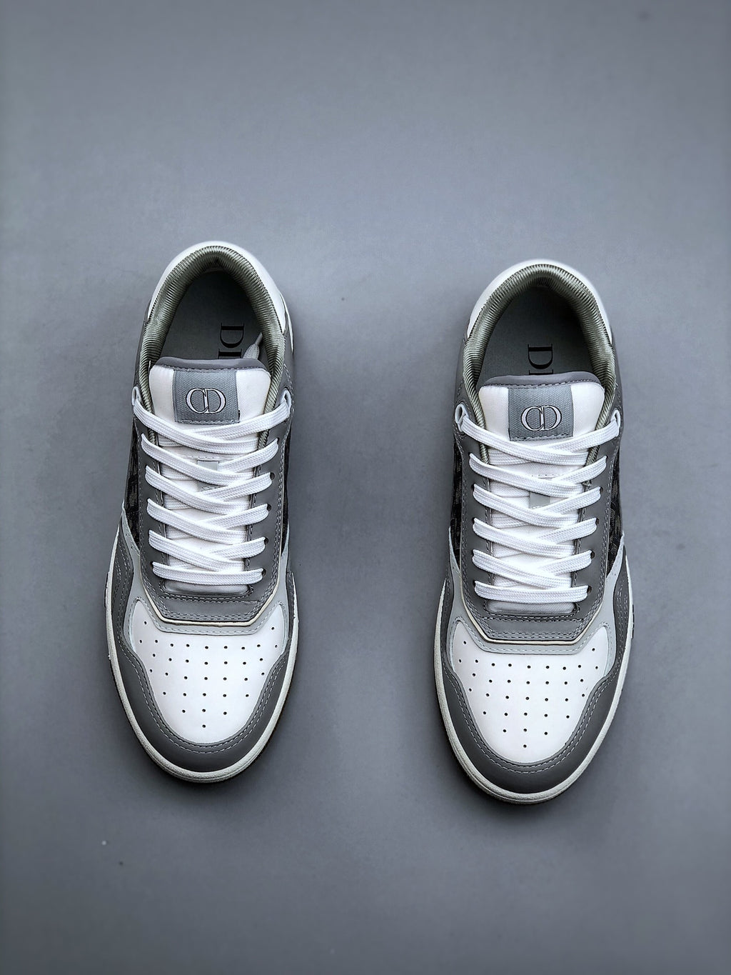 B27 Inspired Sneakers – WI-SKIN