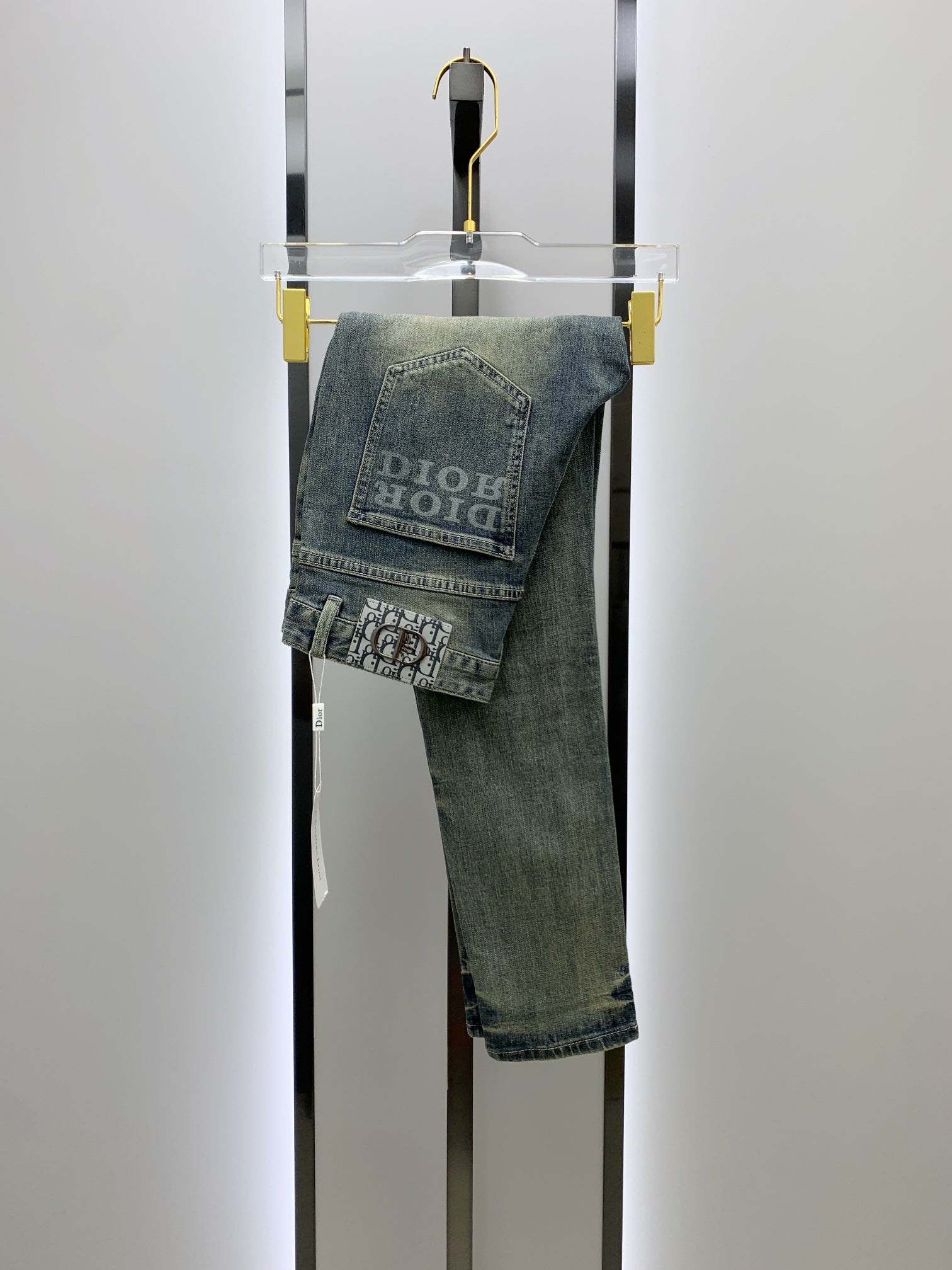 Men’s Premium Vintage-Wash Denim Jeans