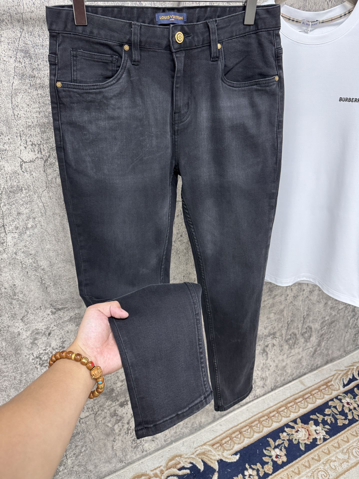 Men’s Slim-Fit Stretch Jeans