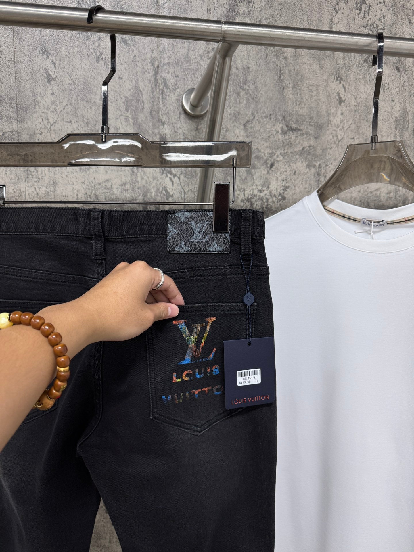 Men’s Slim-Fit Stretch Jeans