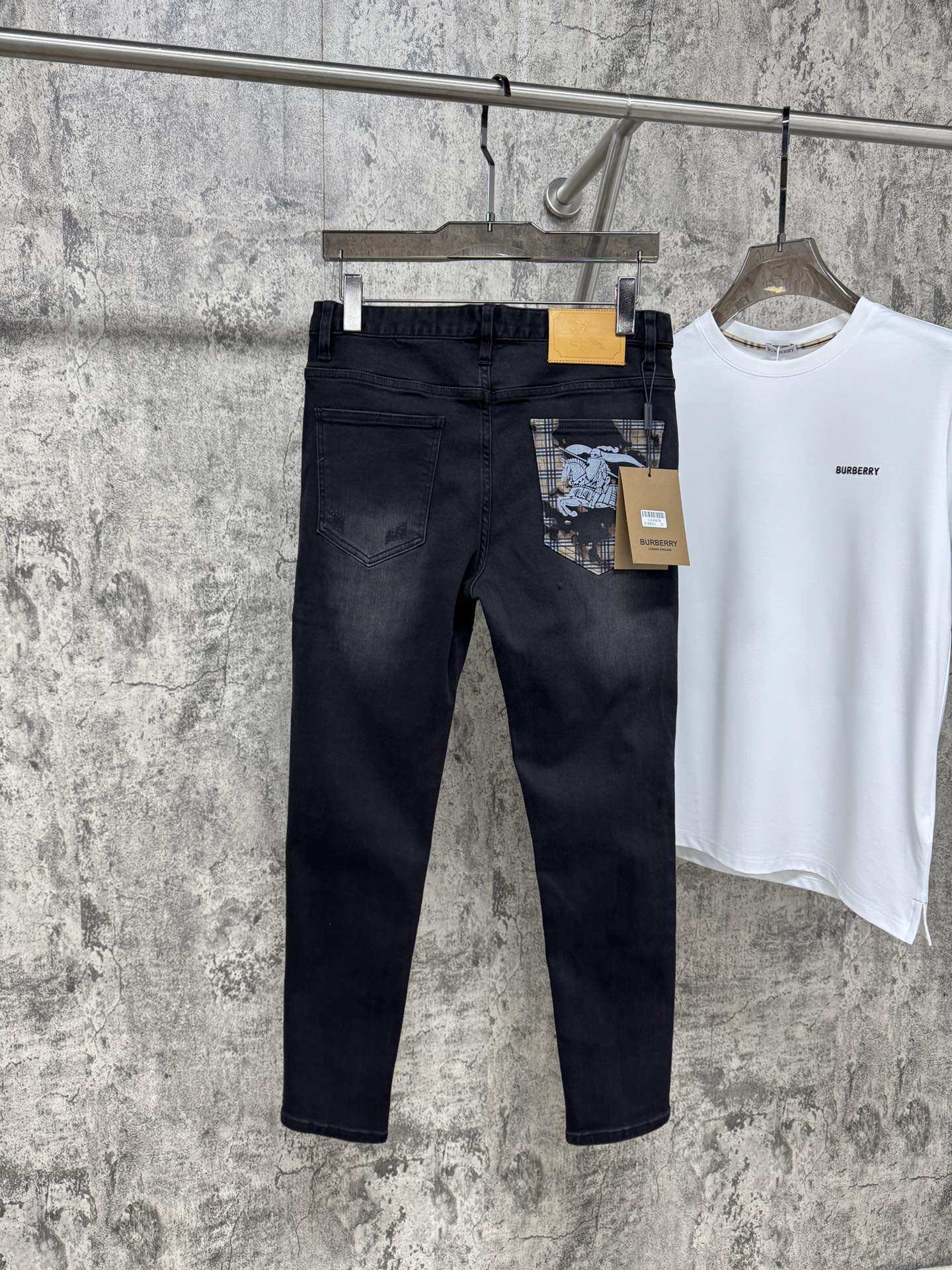 Men’s Slim-Fit Stretch Jeans