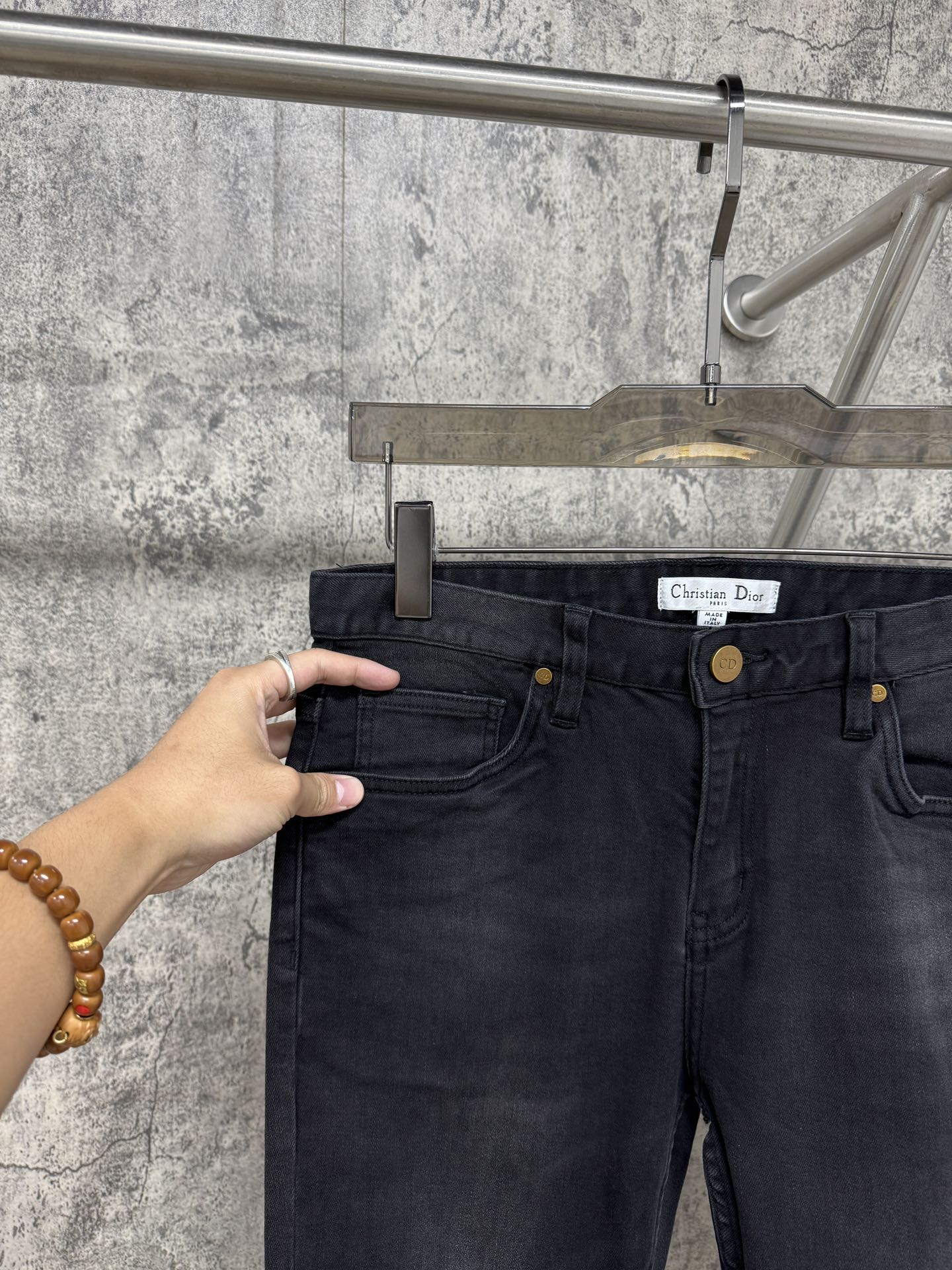 Men’s Slim-Fit Stretch Jeans