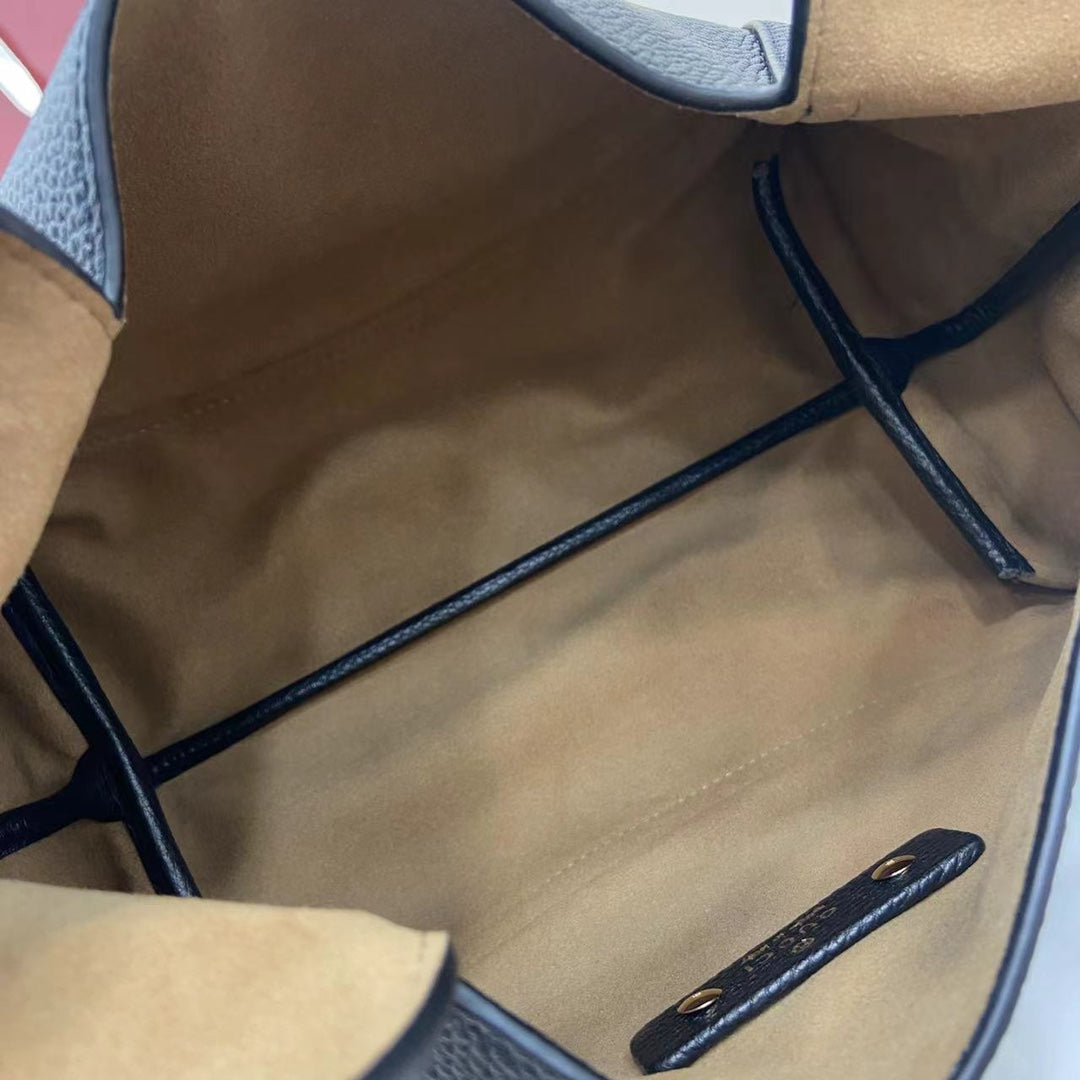 Softbit Shoulder Bag Black Leather